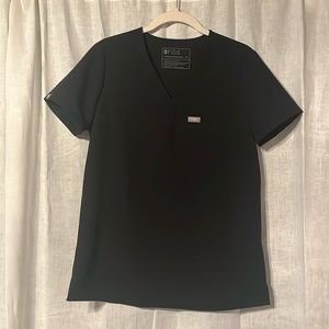 FIGS Catarina One Pocket Scrub Top